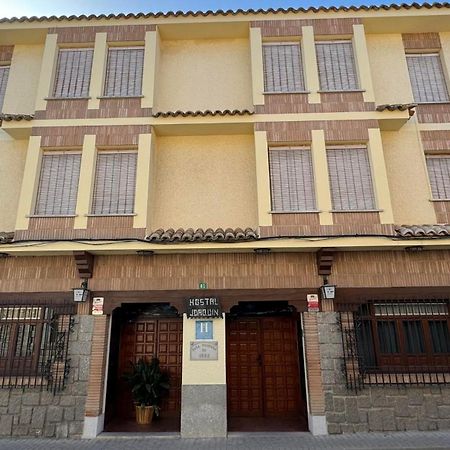 Hostal Joaquin Las Ventas con Pena Aguilera Luaran gambar