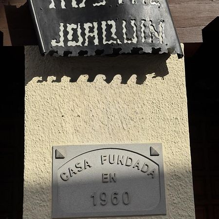 Hostal Joaquin Las Ventas con Pena Aguilera Luaran gambar