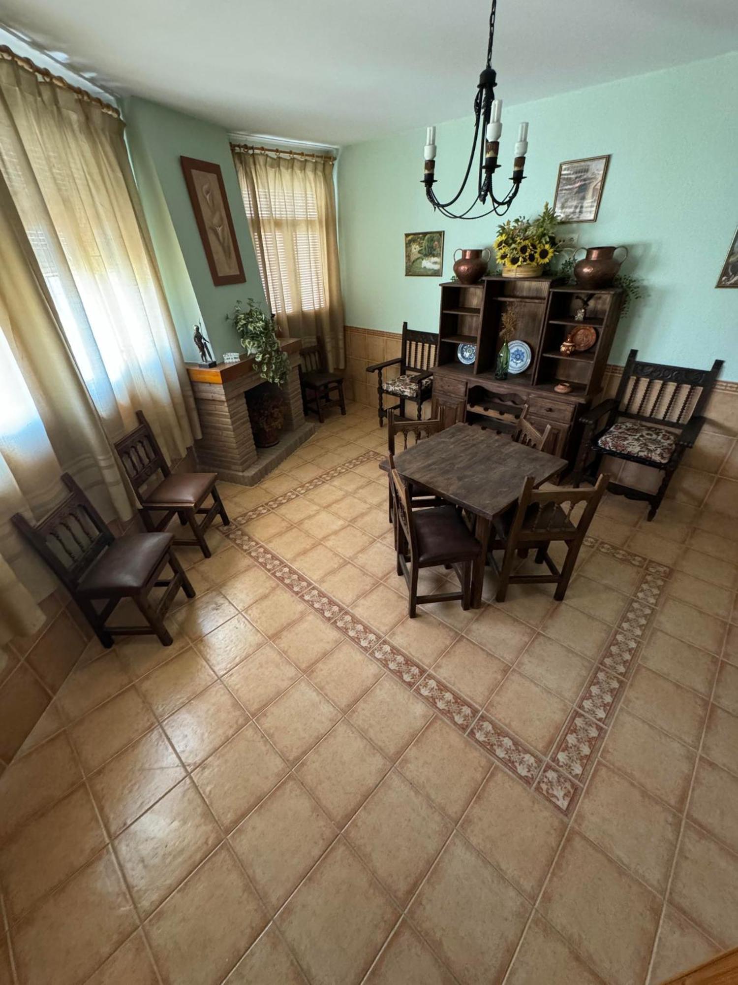 Hostal Joaquin Las Ventas con Pena Aguilera Luaran gambar