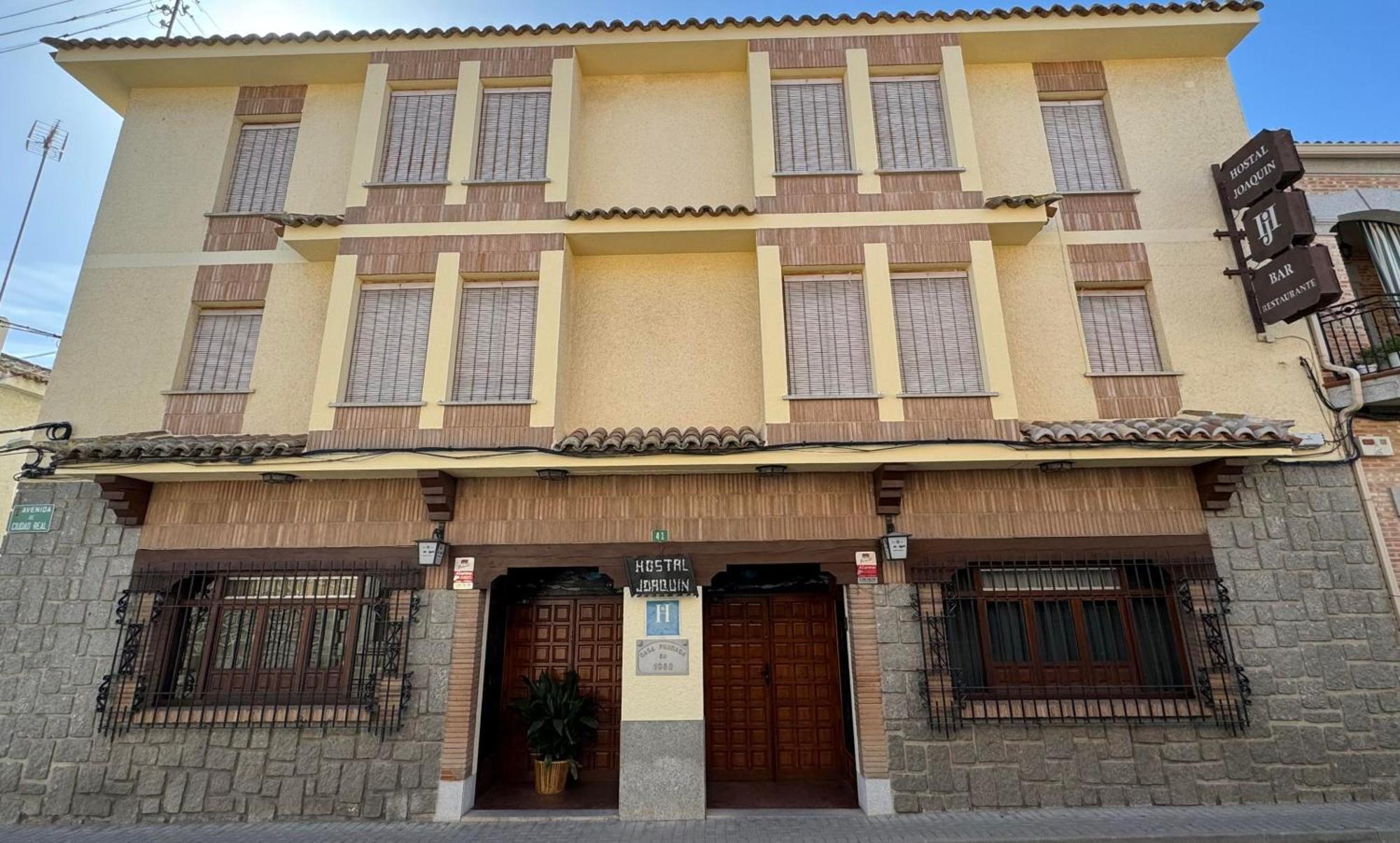 Hostal Joaquin Las Ventas con Pena Aguilera Luaran gambar