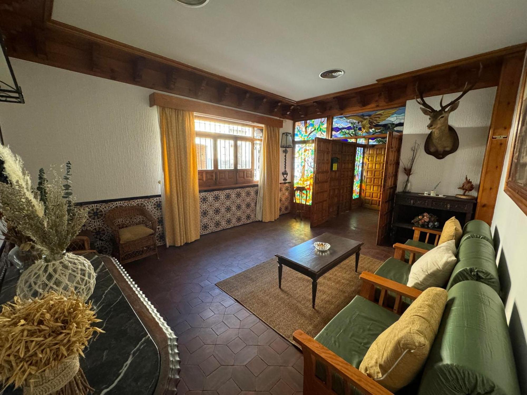 Hostal Joaquin Las Ventas con Pena Aguilera Luaran gambar