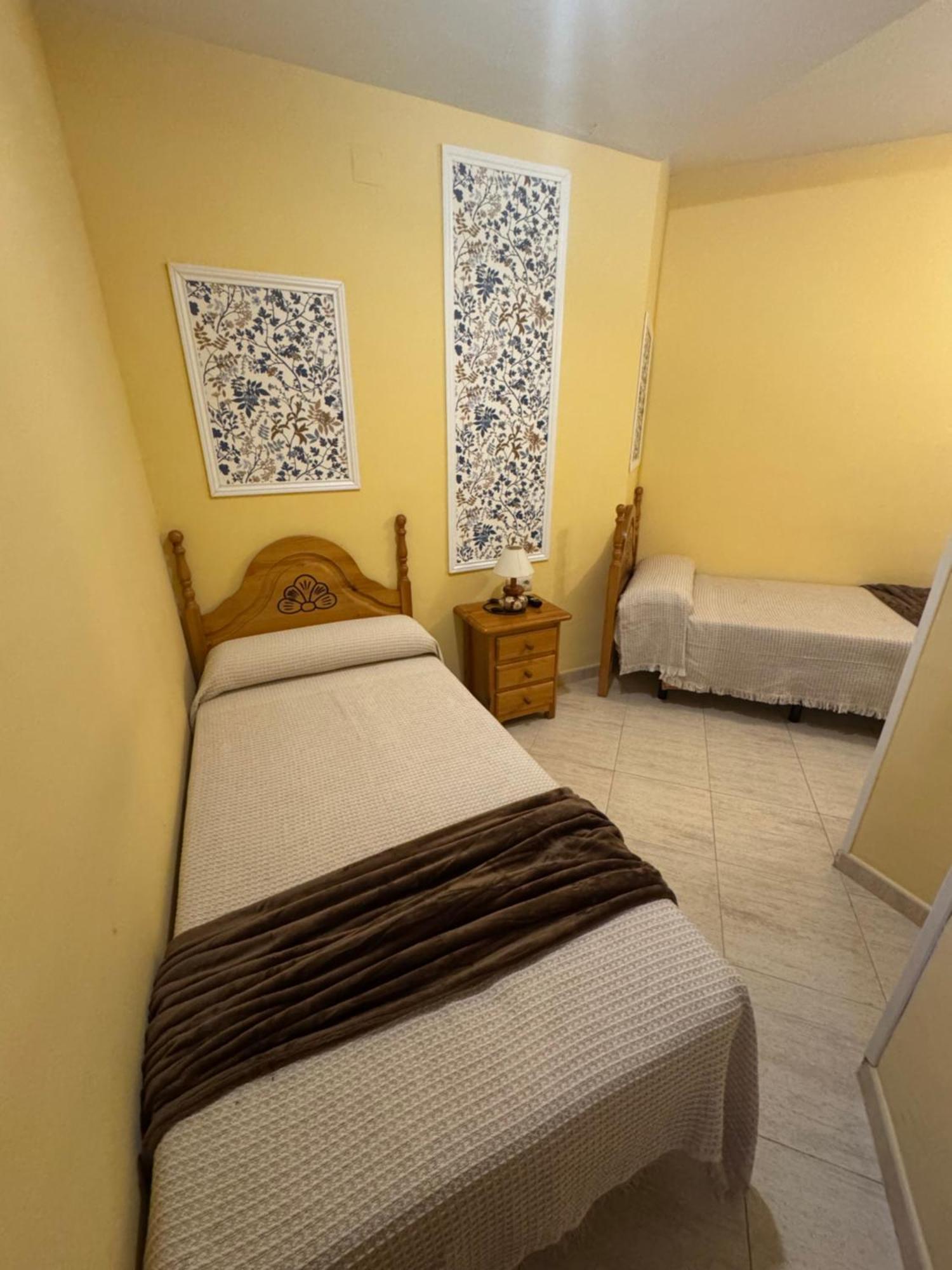 Hostal Joaquin Las Ventas con Pena Aguilera Luaran gambar